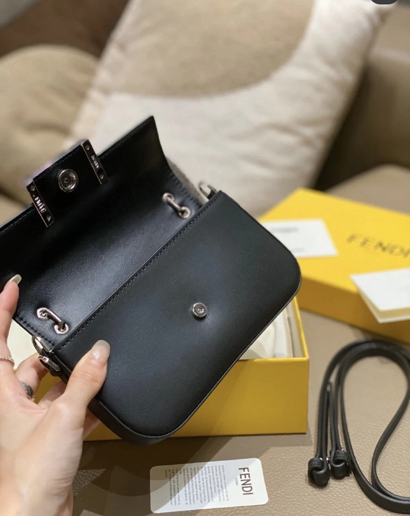 Fendi Satchel Bags WrinkleFree 76692