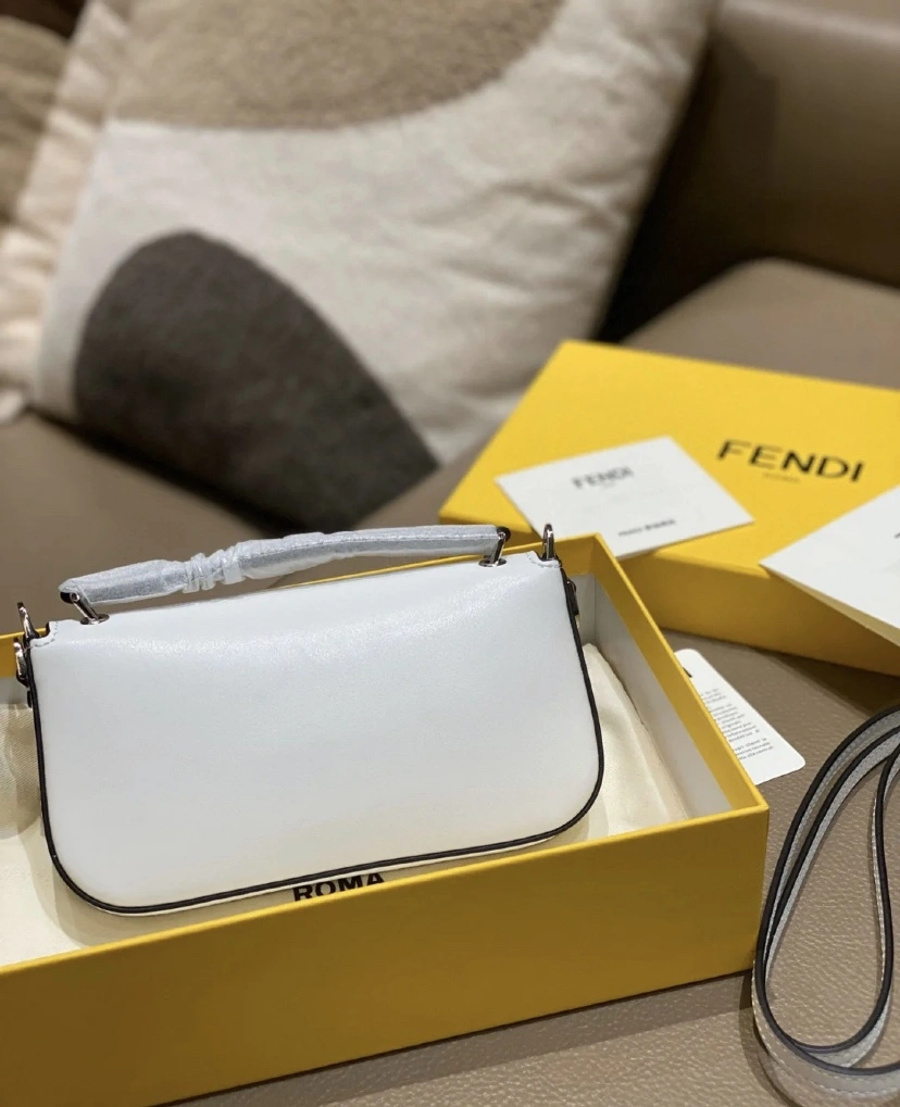 Fendi Satchel Bags ZipUp 76693