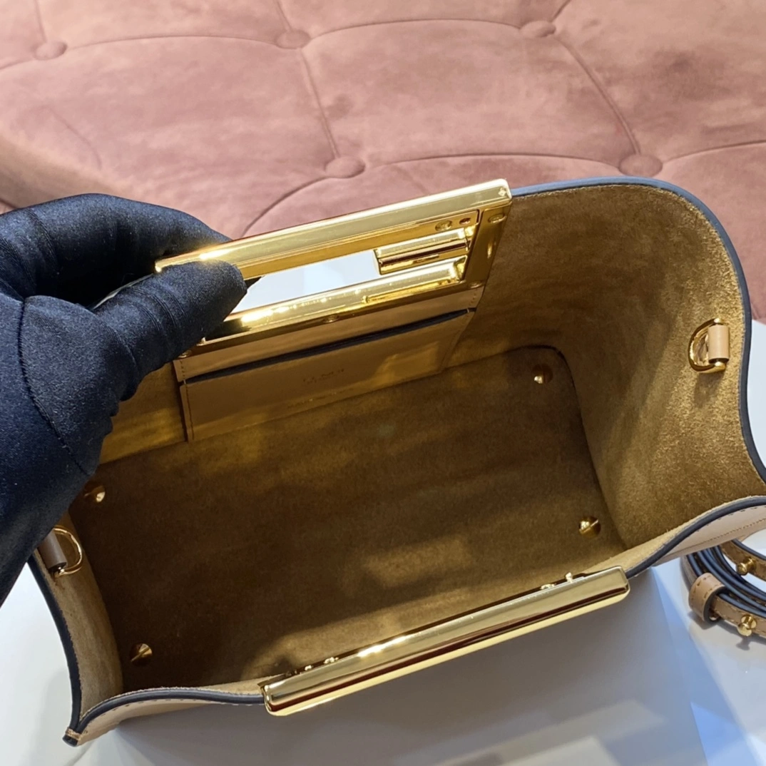 Fendi Satchel Bags Flexible 76690