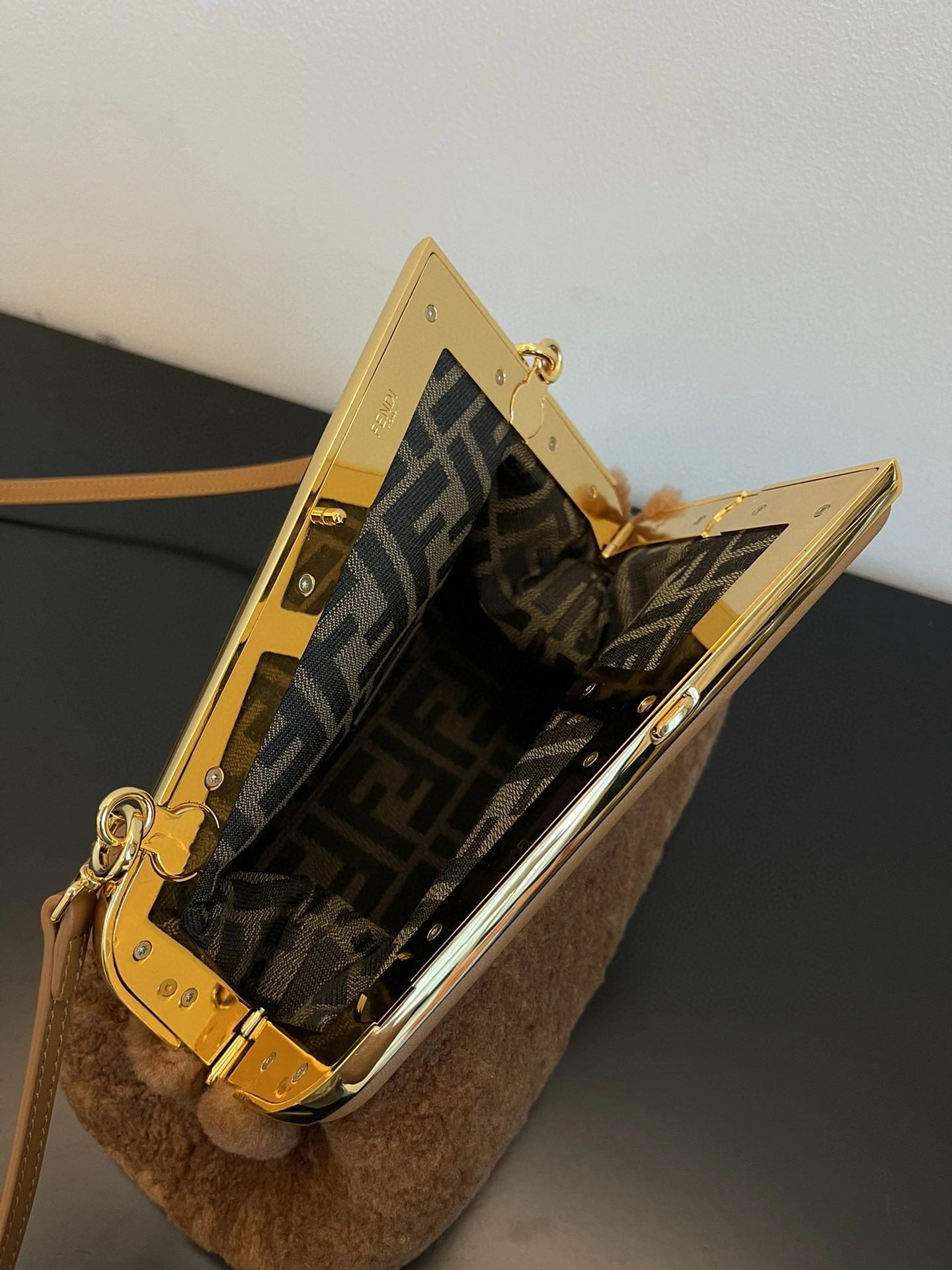 Fendi Satchel Bags Effortless 76703