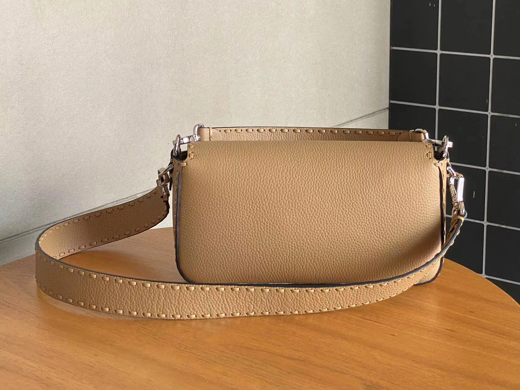 Durable Fendi Satchel Bags 76707