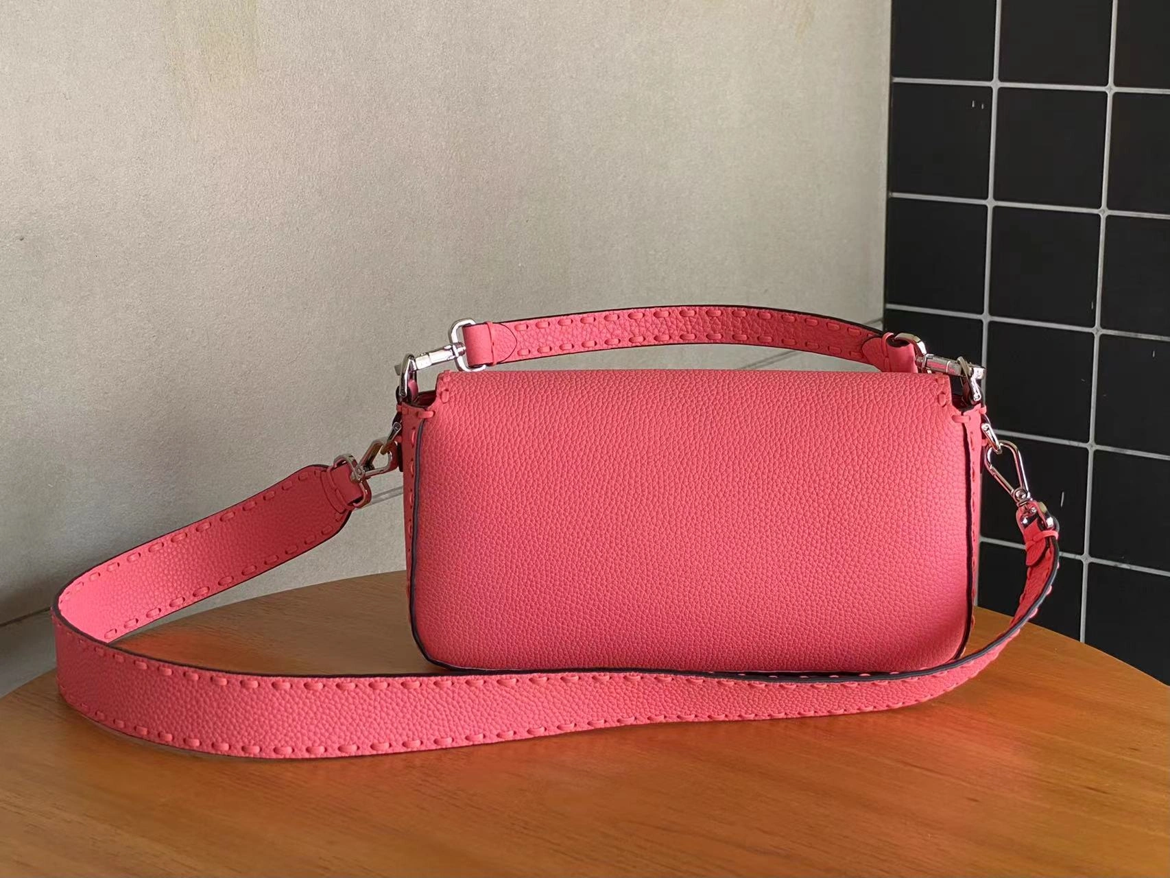 EyeCatching Fendi Satchel Bags 76687