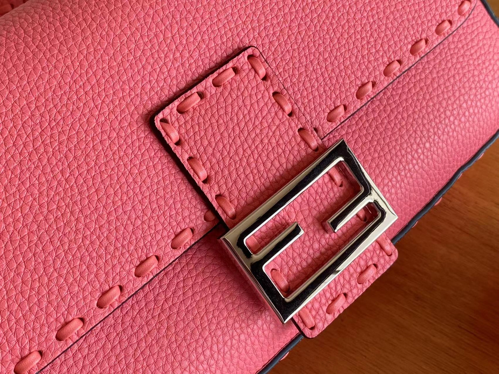 EyeCatching Fendi Satchel Bags 76687
