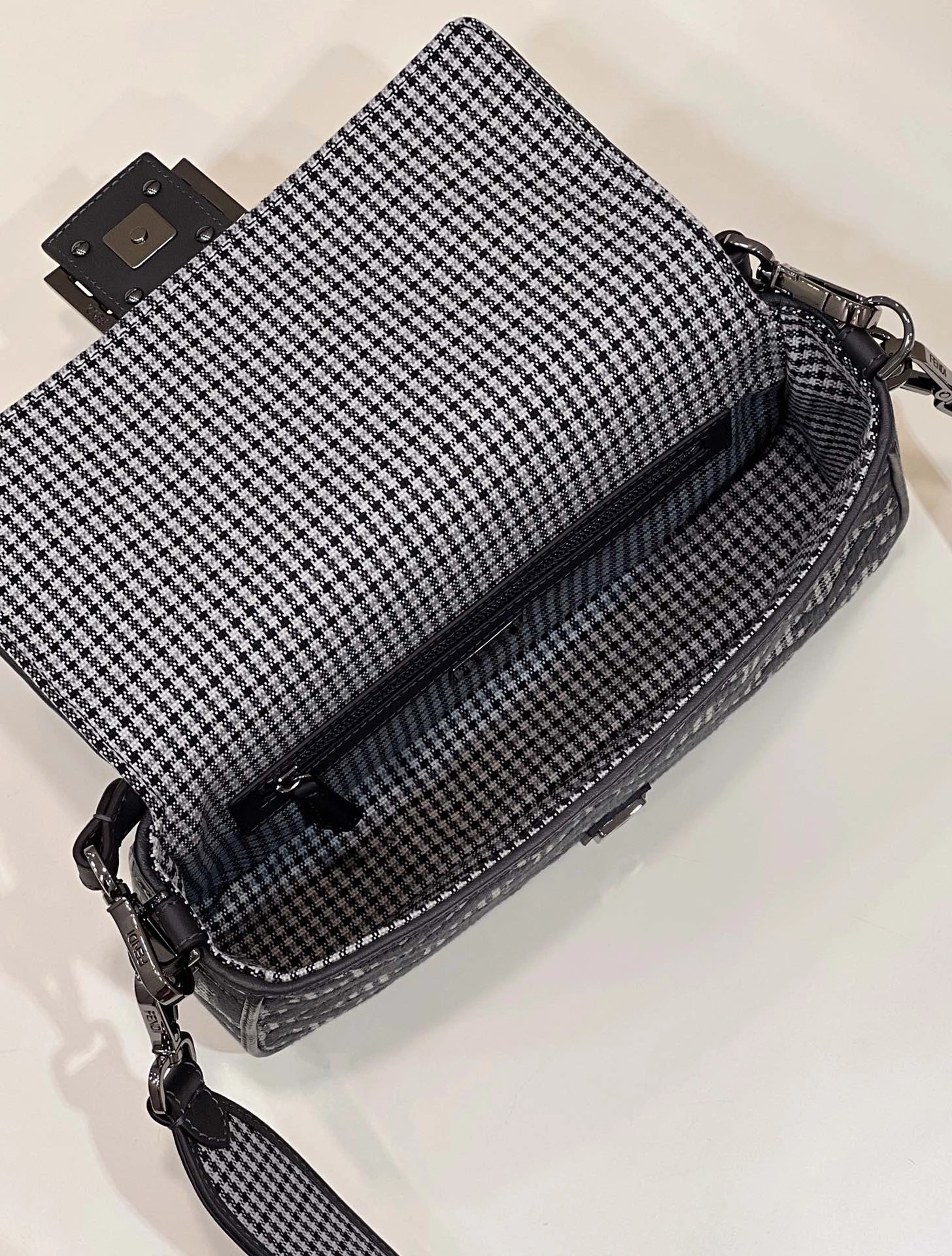 Affordable Fendi Satchel Bags 76686