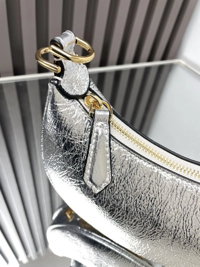 Fendi Satchel Bags Cozy 72907