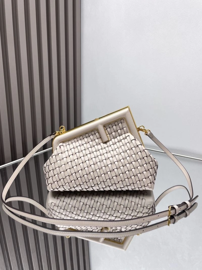 Sleek Fendi Satchel Bags 72851