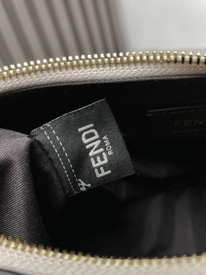 Fendi Satchel Bags Practical 72828