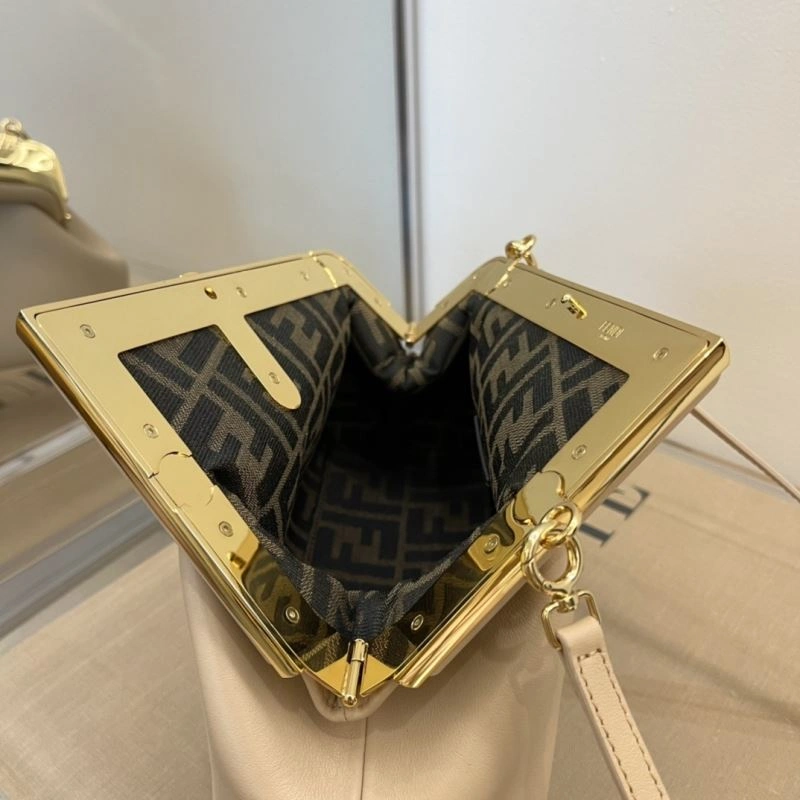 Tailored Fendi Satchel Bags 72817