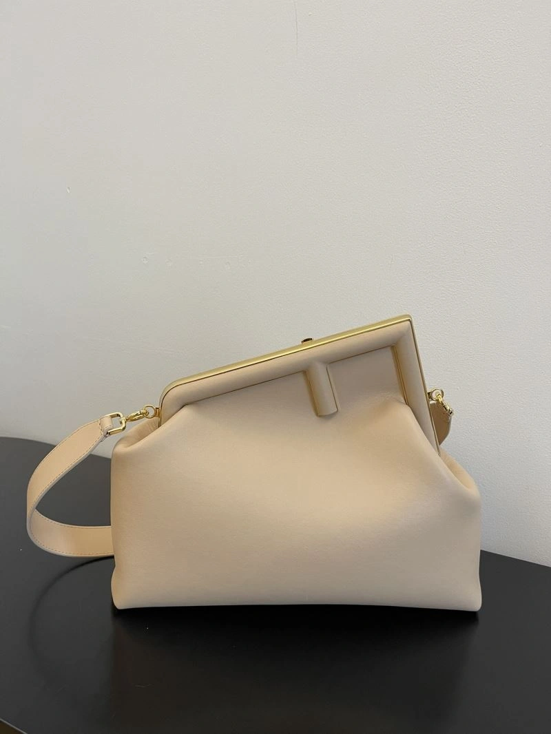 Fendi Satchel Bags Comfortable 72813