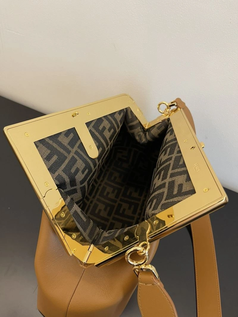 WellDesigned Fendi Satchel Bags 72818