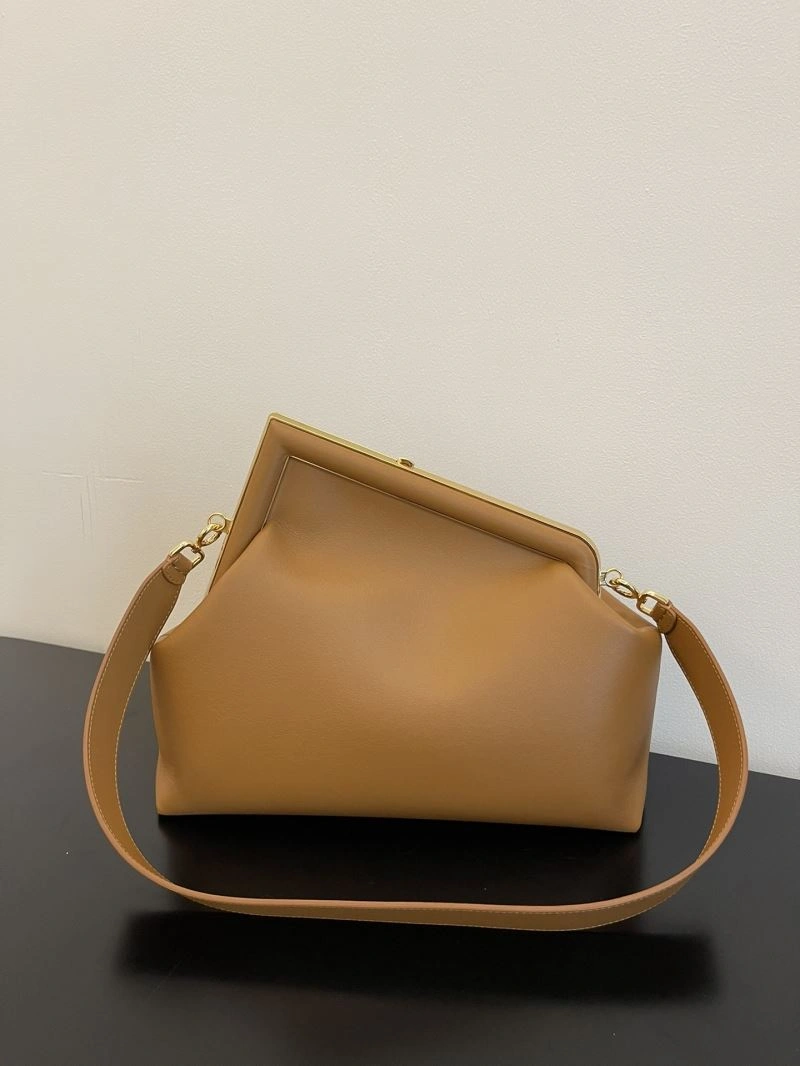 WellDesigned Fendi Satchel Bags 72818