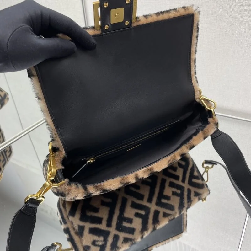 Functional Fendi Satchel Bags 37716
