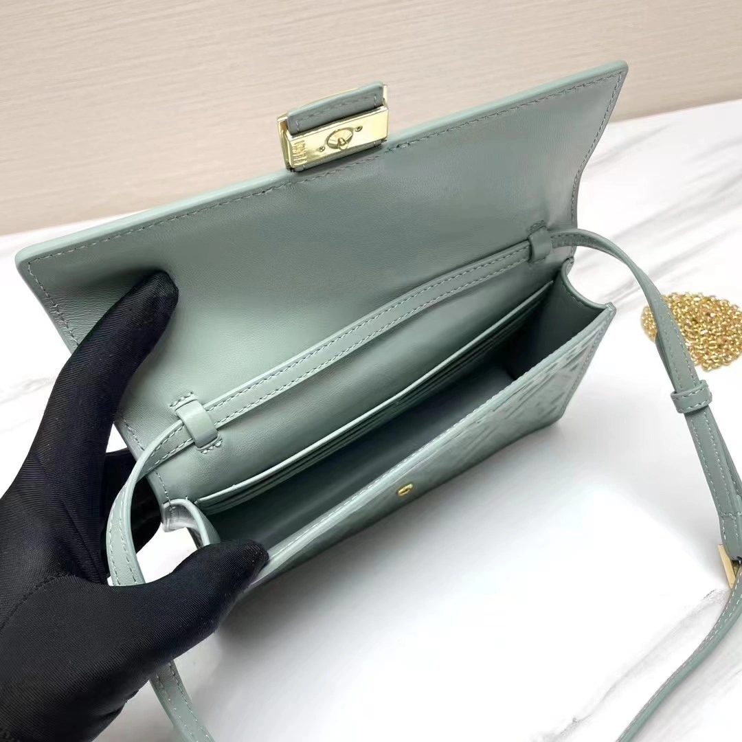 ComfortFit Fendi Satchel Bags 69851