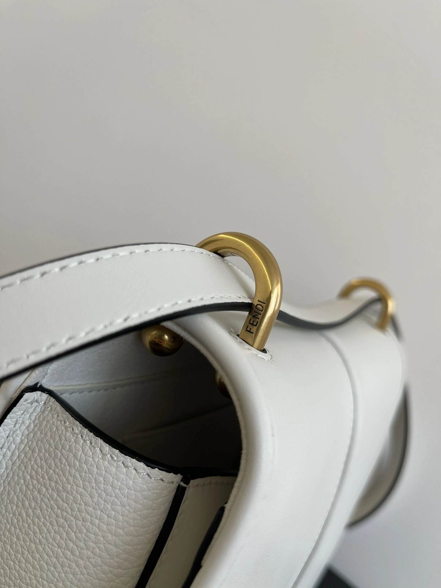 Fendi Satchel Bags Resilient 69799