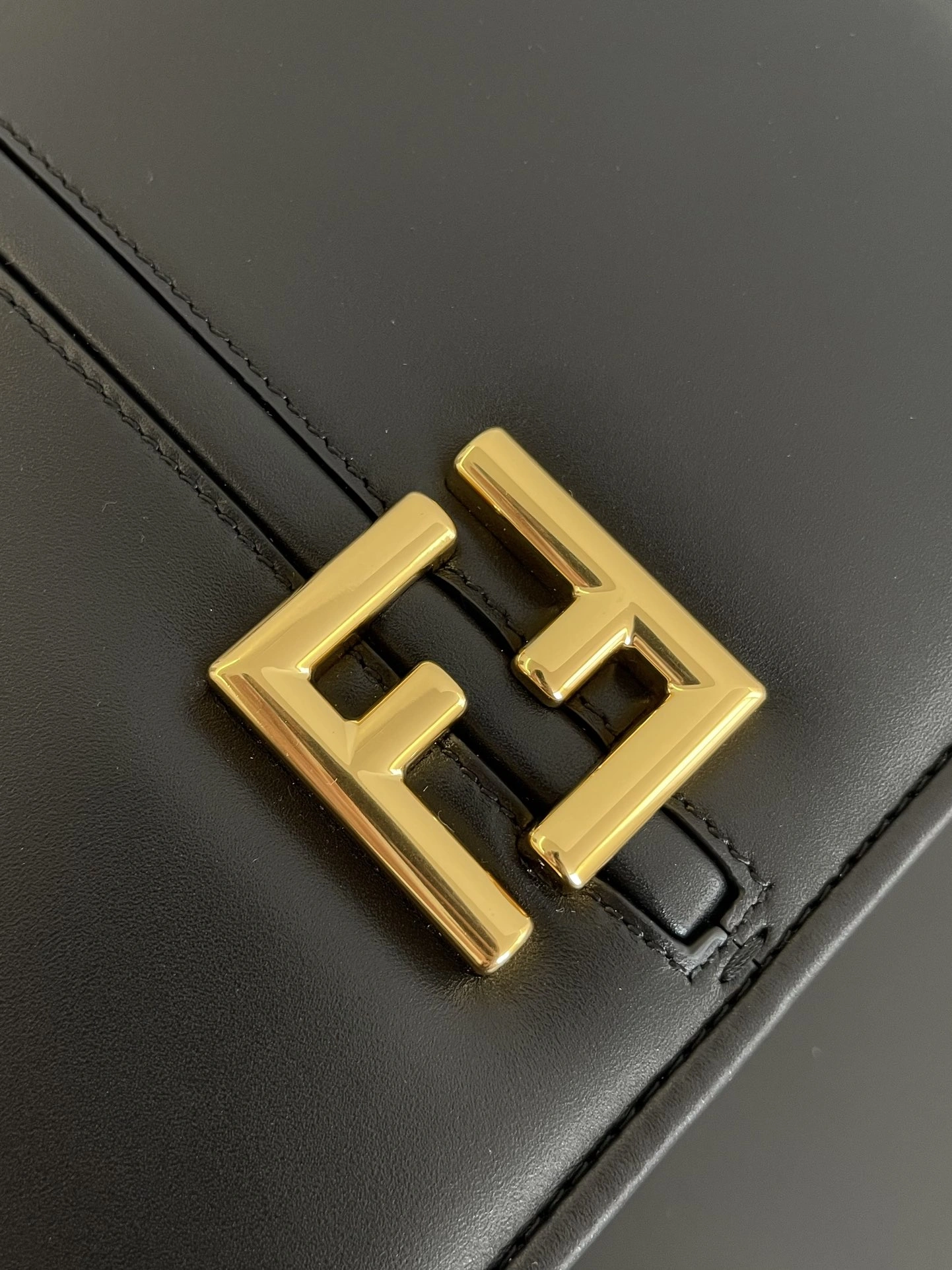Upgraded Fendi Satchel Bags 69832