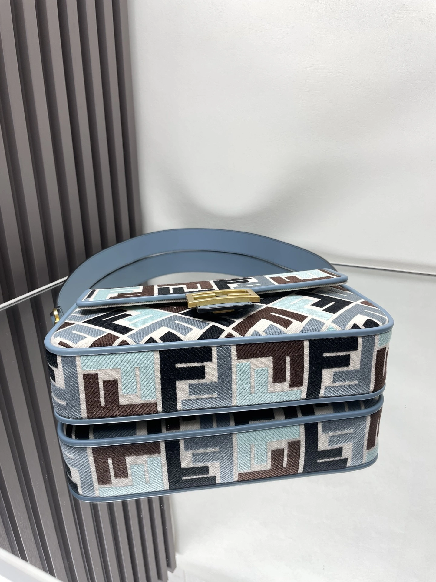 Compact Fendi Satchel Bags 69786