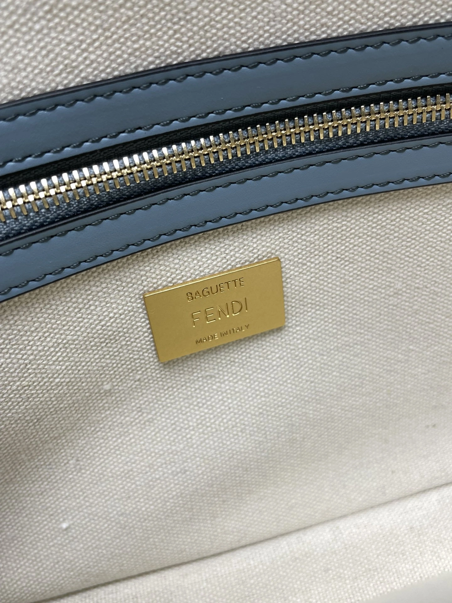 Compact Fendi Satchel Bags 69786