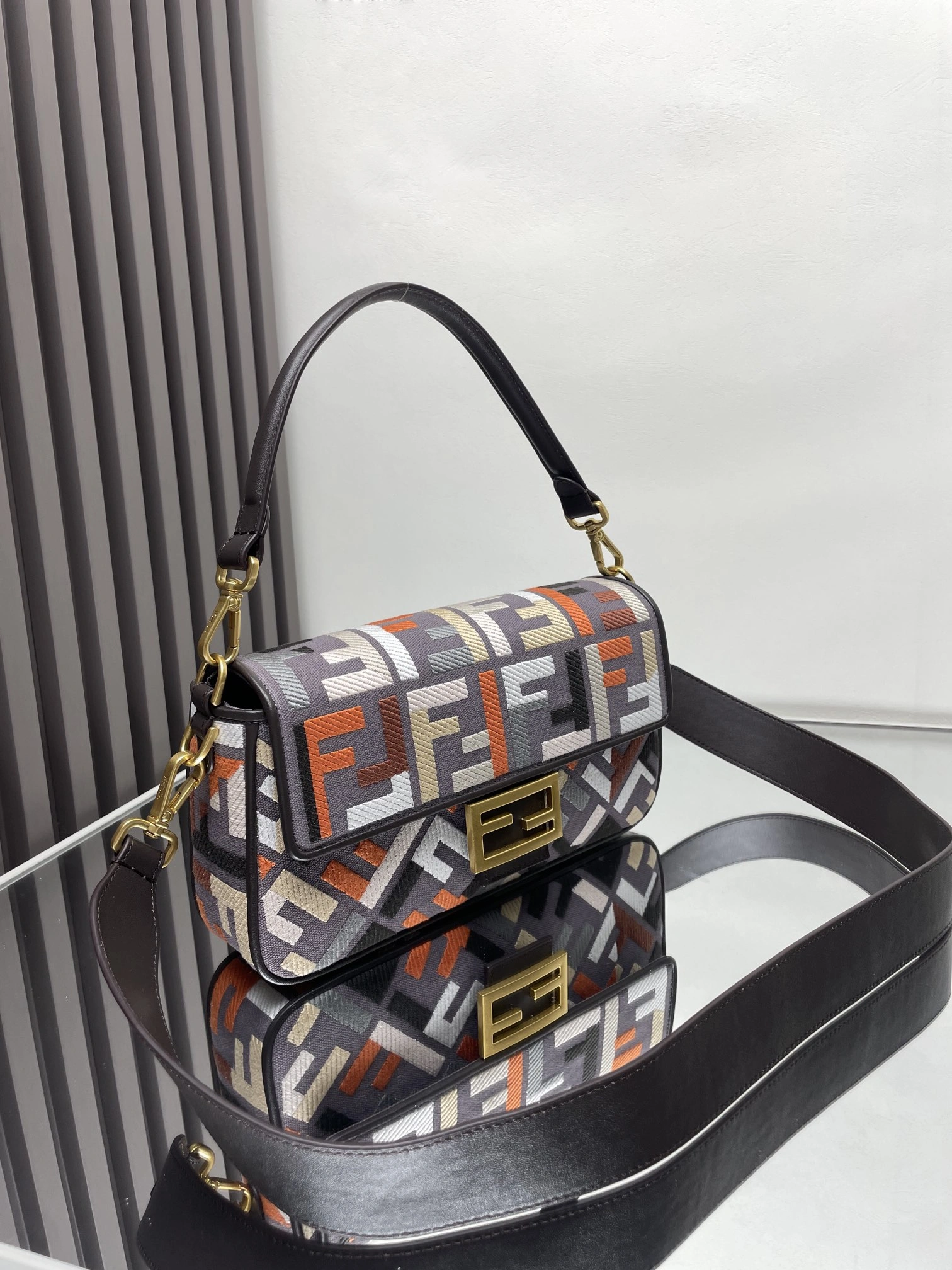 Fendi Satchel Bags SmartChoice 69783