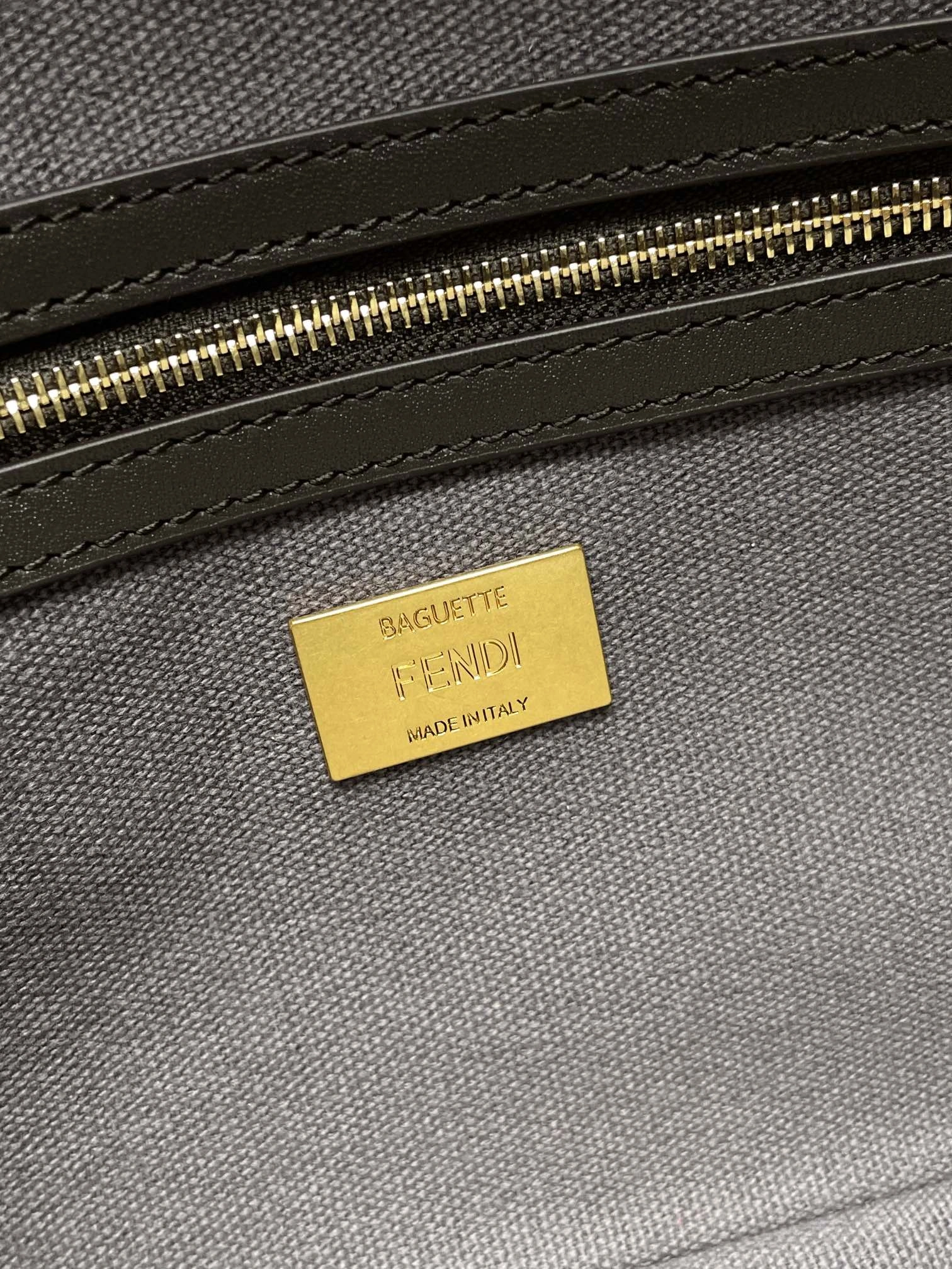 Fendi Satchel Bags SmartChoice 69783