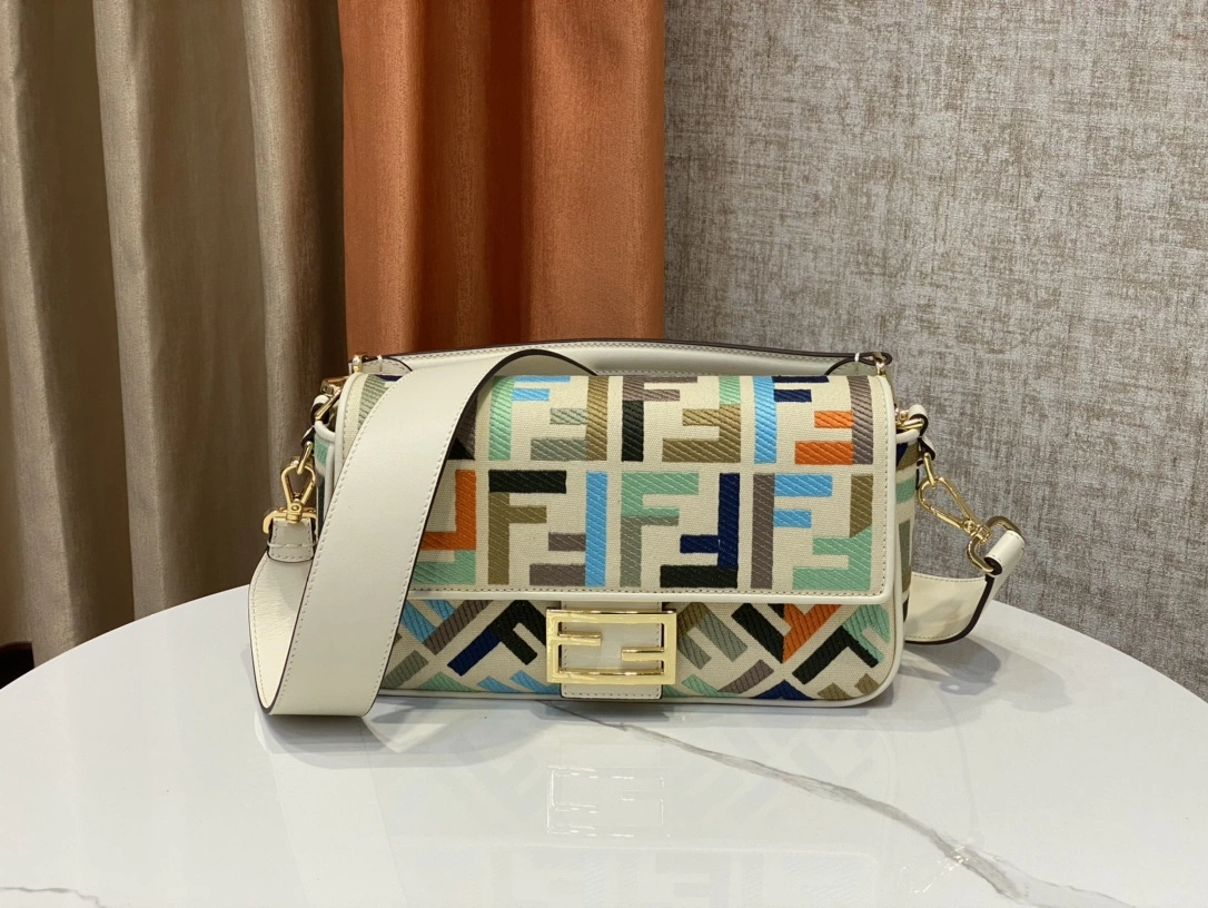 Fendi Satchel Bags Durable 69784