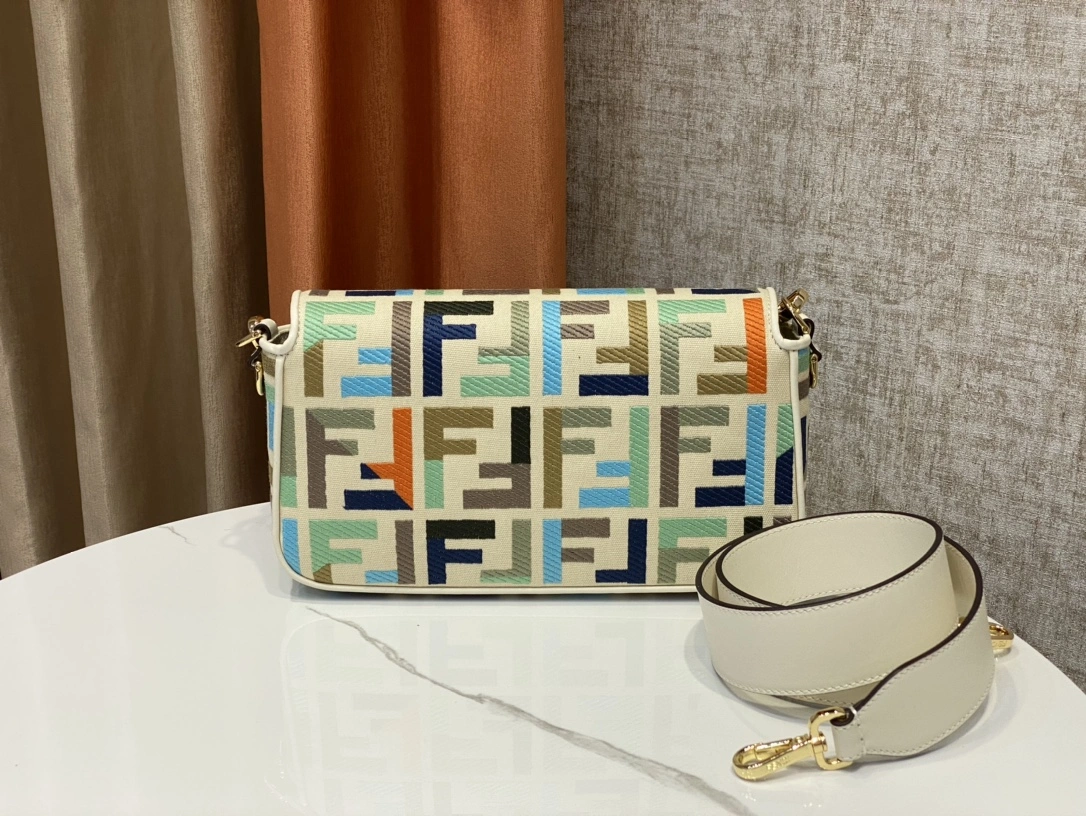 Fendi Satchel Bags Durable 69784