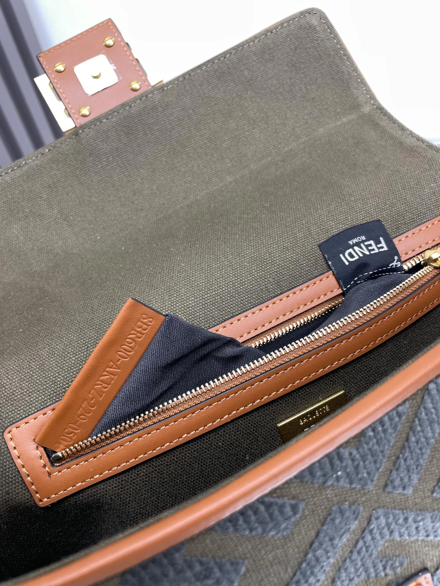 Resilient Fendi Satchel Bags 69782