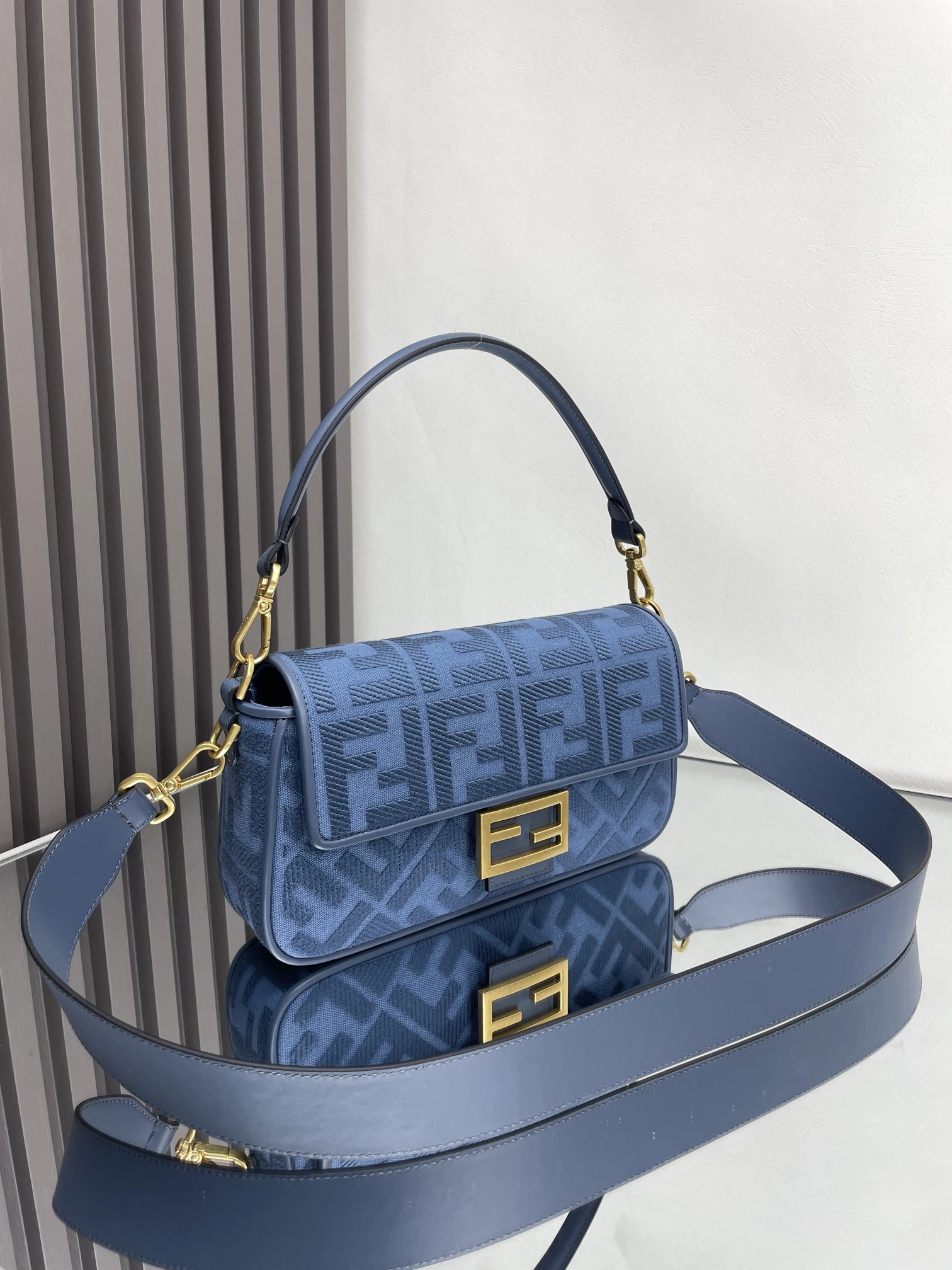 Comfortable Fendi Satchel Bags 69774