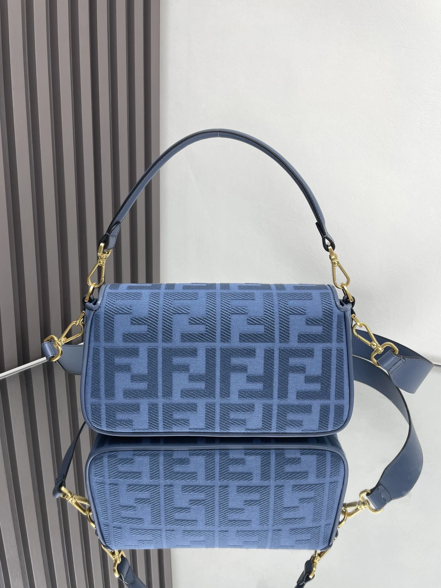 Comfortable Fendi Satchel Bags 69774