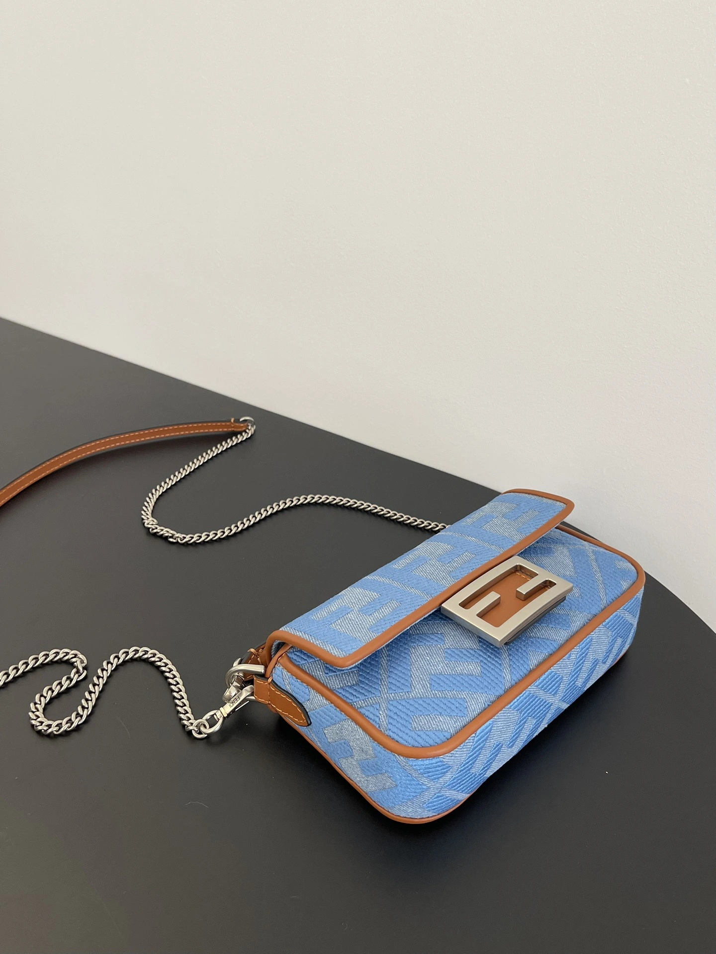 Comfortable Fendi Satchel Bags 69771
