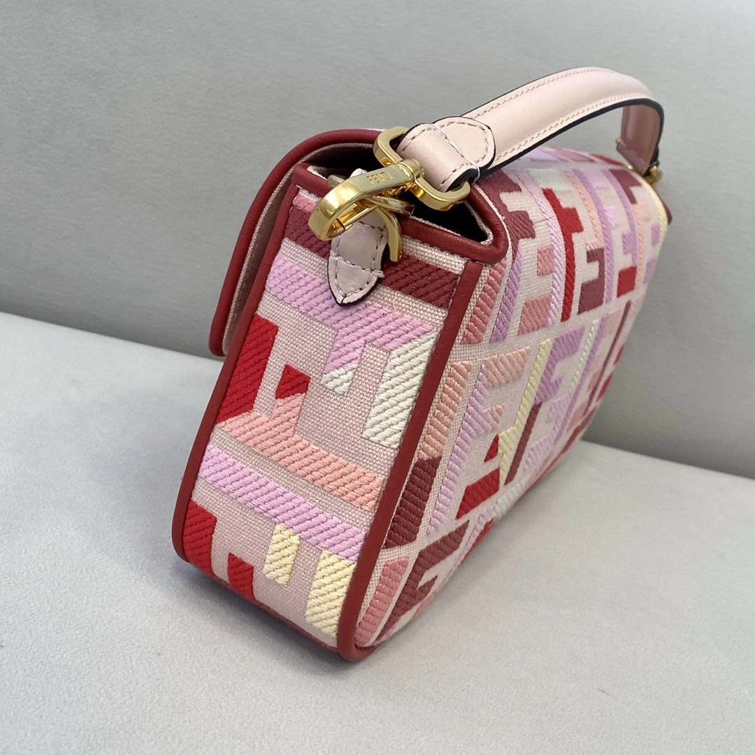 MoistureWicking Fendi Satchel Bags 69789
