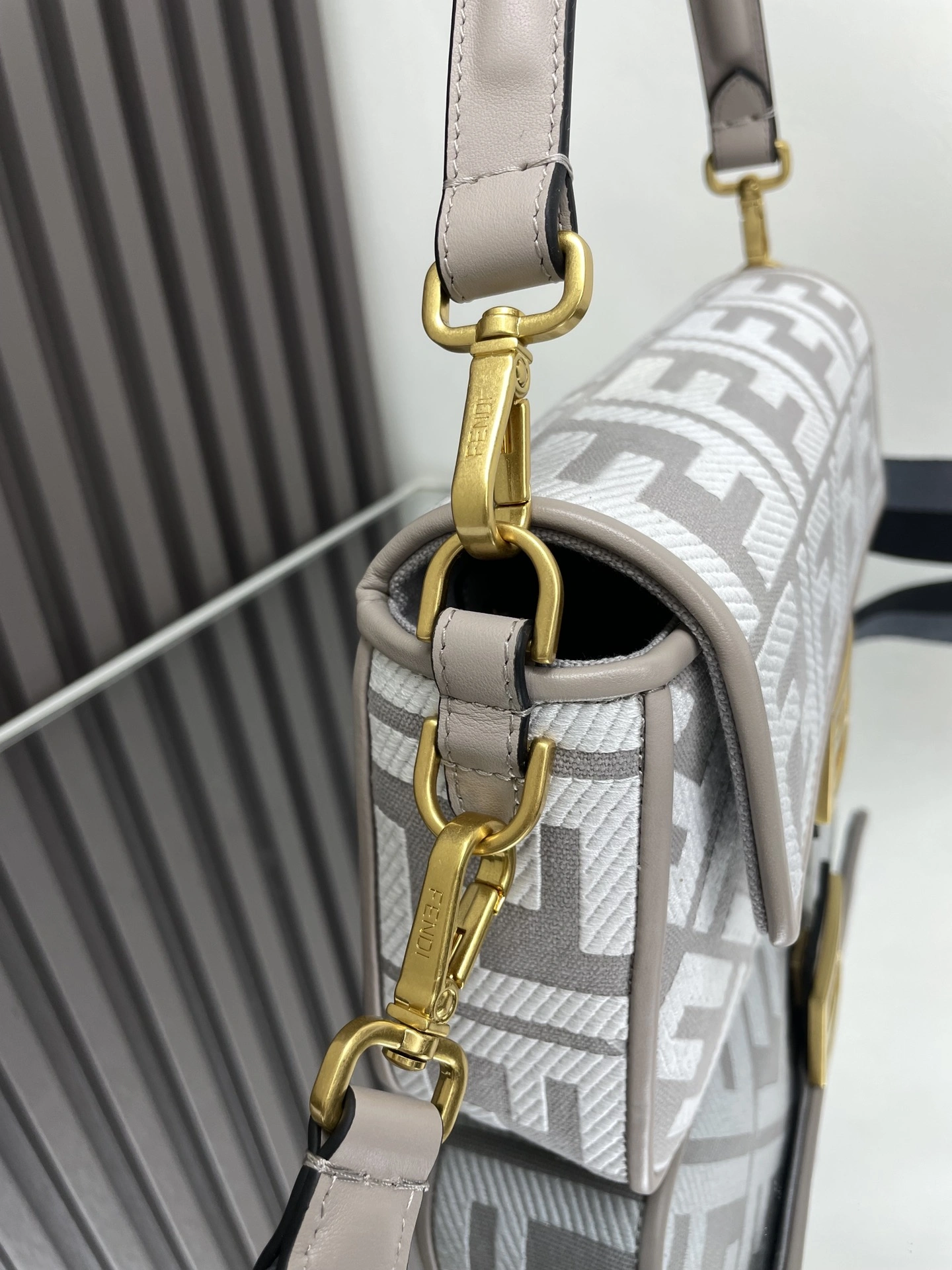 Fendi Satchel Bags Resilient 69778