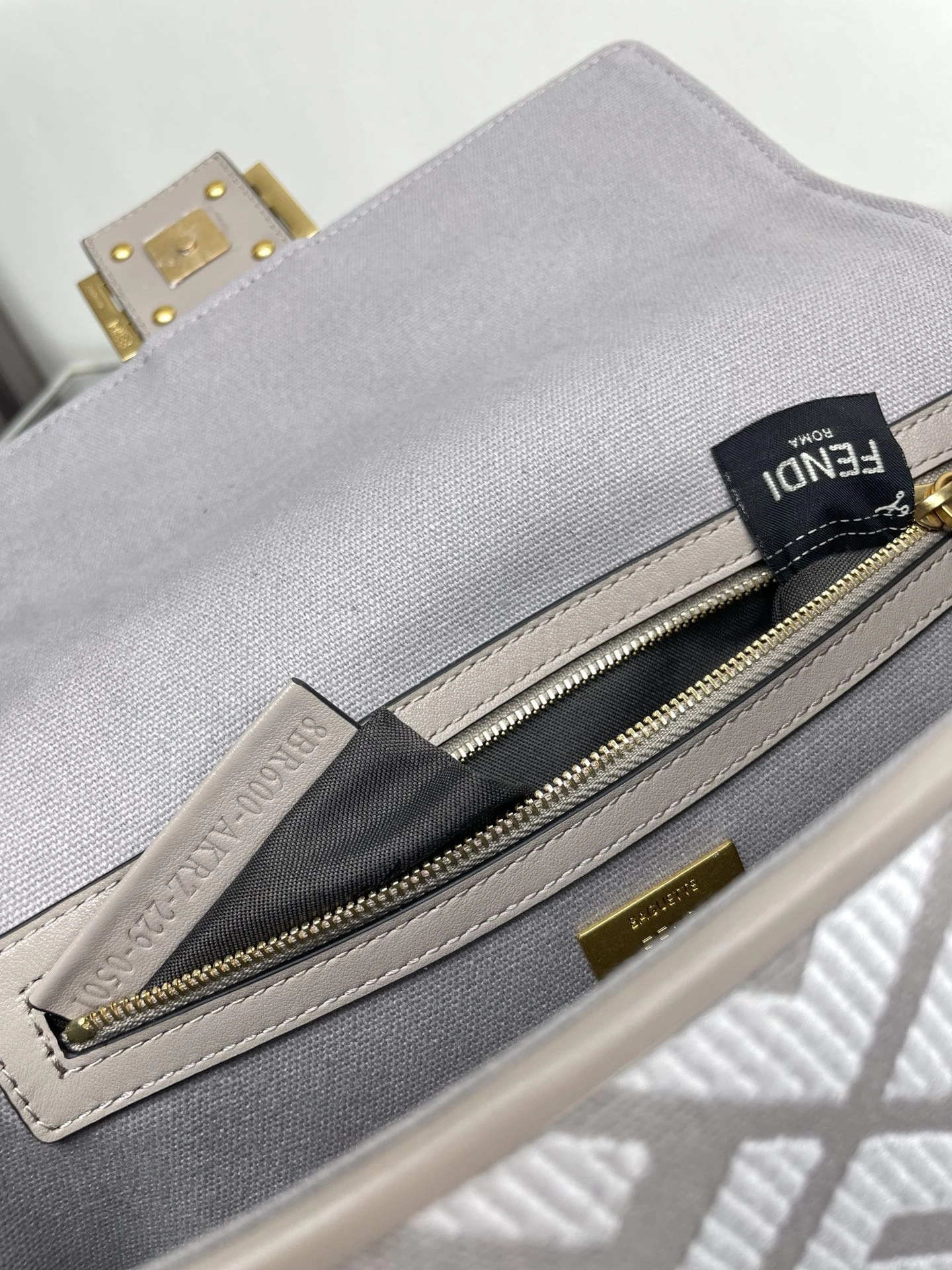 Fendi Satchel Bags Resilient 69778