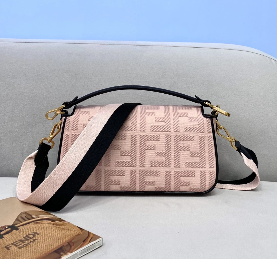 Fendi Satchel Bags Comfortable 69772