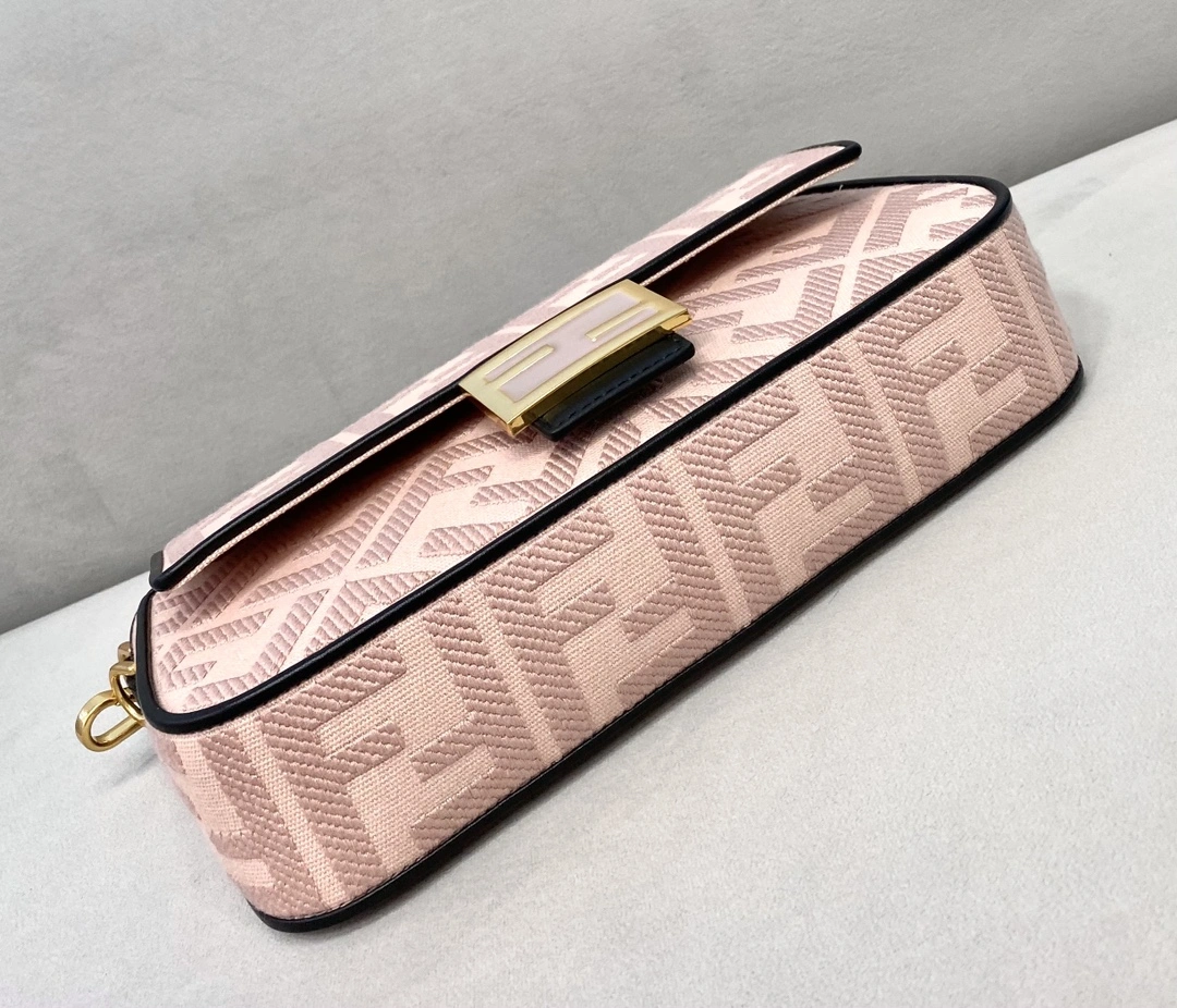 Fendi Satchel Bags Comfortable 69772