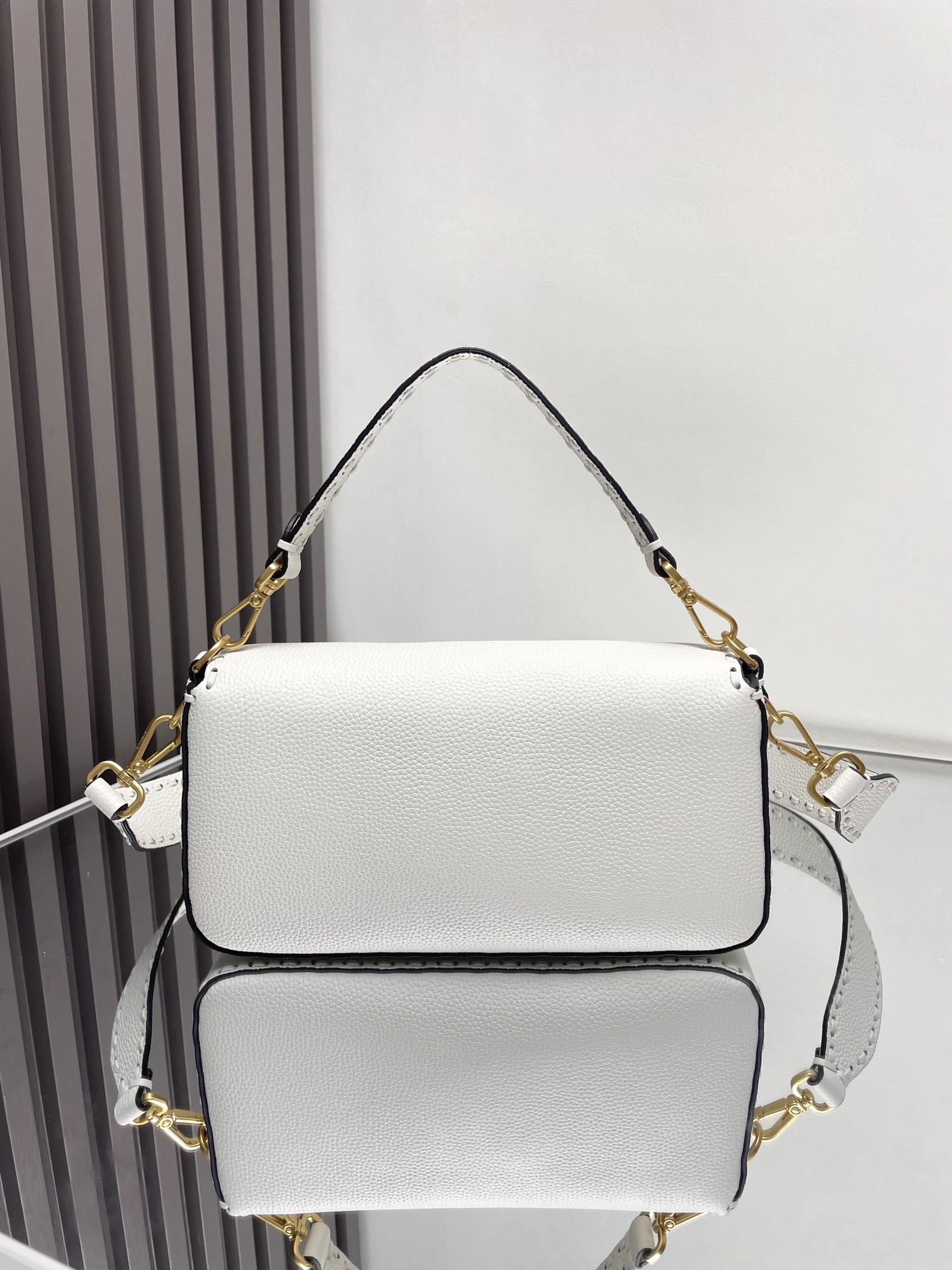 Modern Fendi Satchel Bags 69762