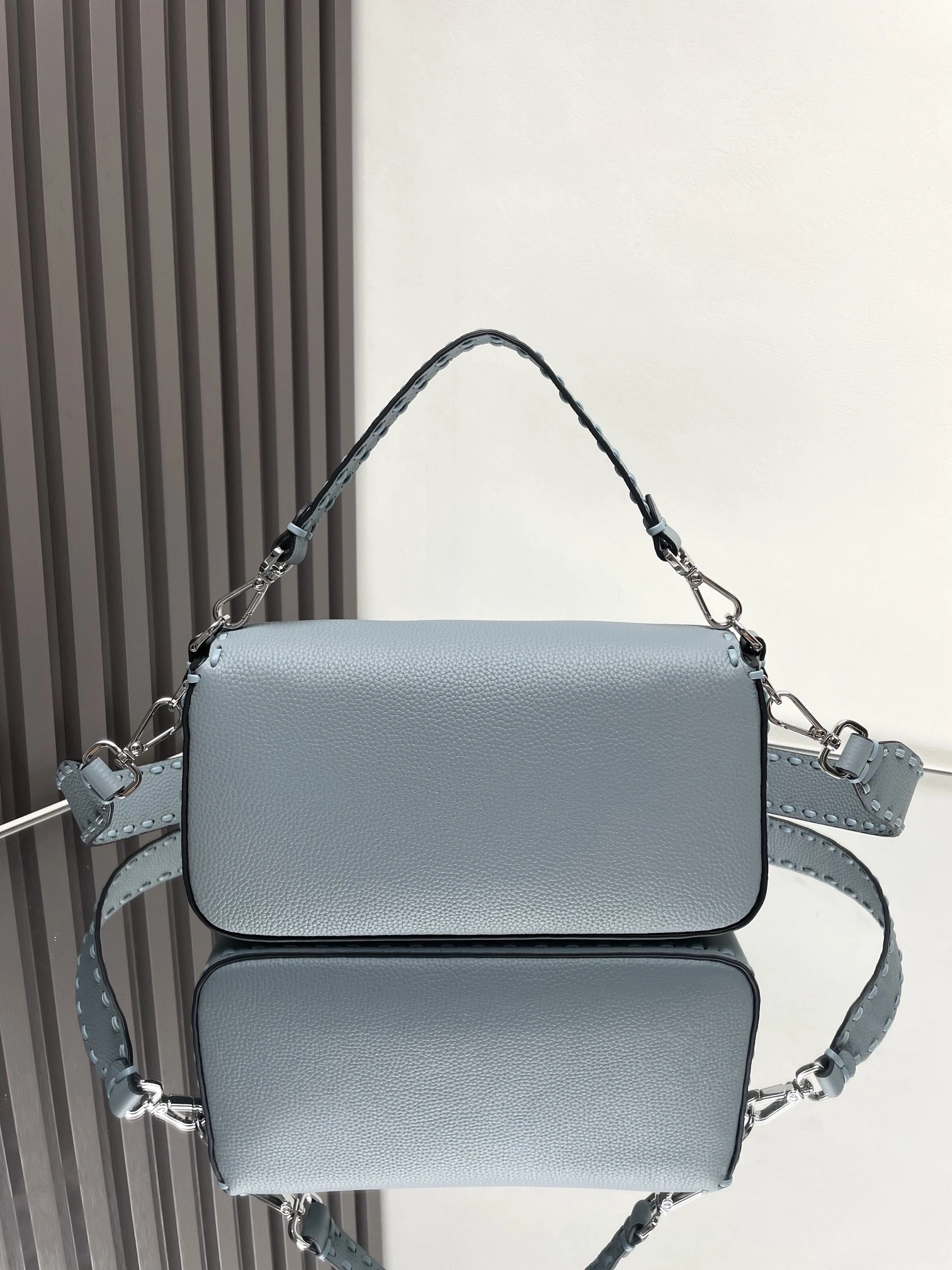 Fendi Satchel Bags EyeCatching 69846