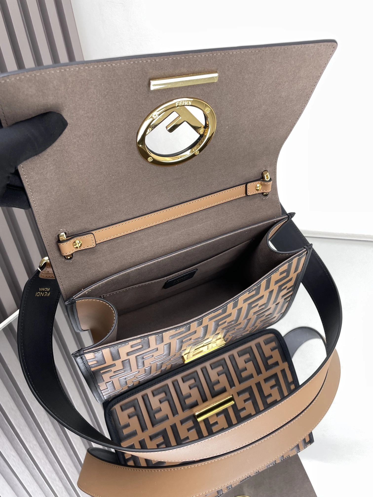 QuickDry Fendi Satchel Bags 69763