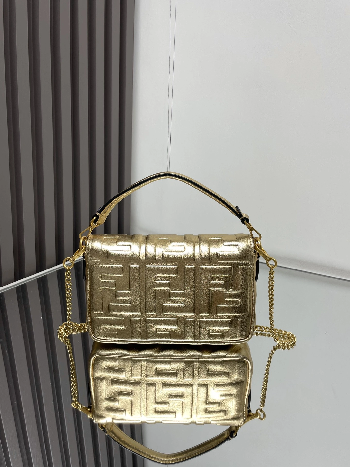 Fendi Satchel Bags TechFriendly 69765