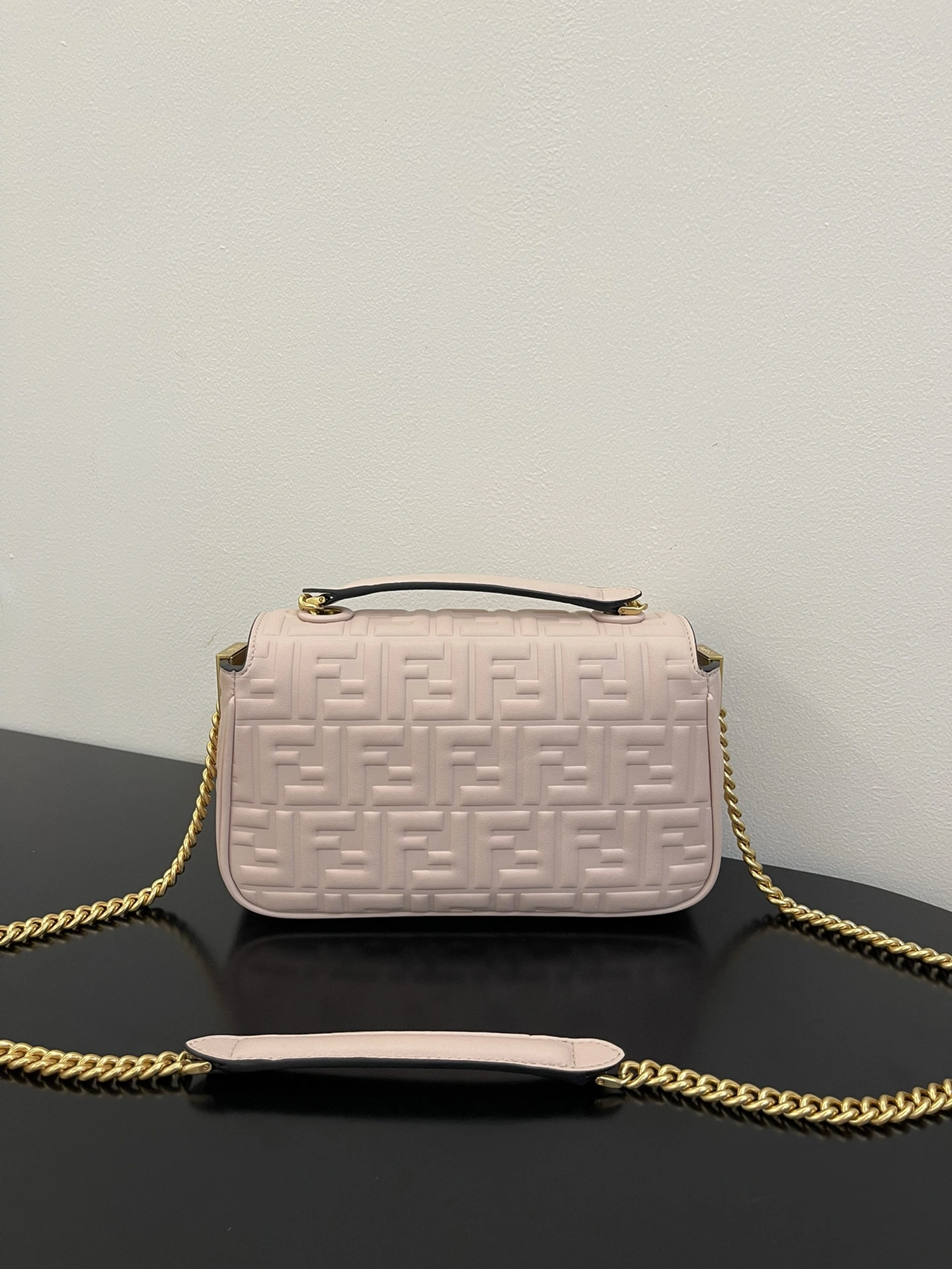 Fendi Satchel Bags Modern 69756