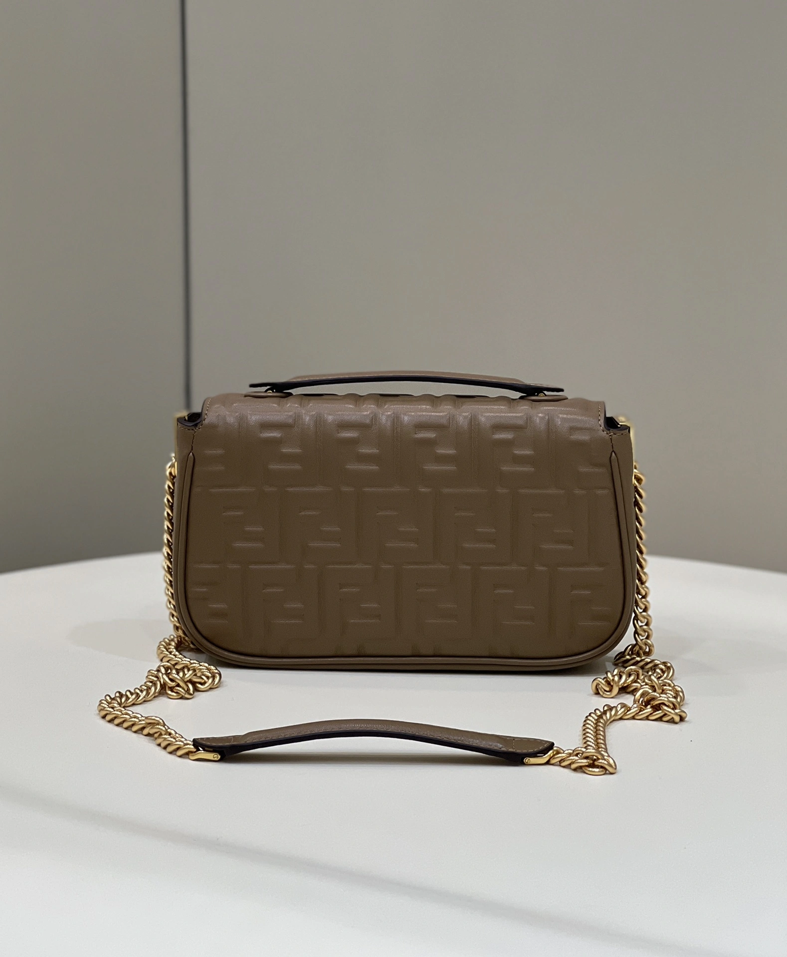 Fendi Satchel Bags Flexible 69795