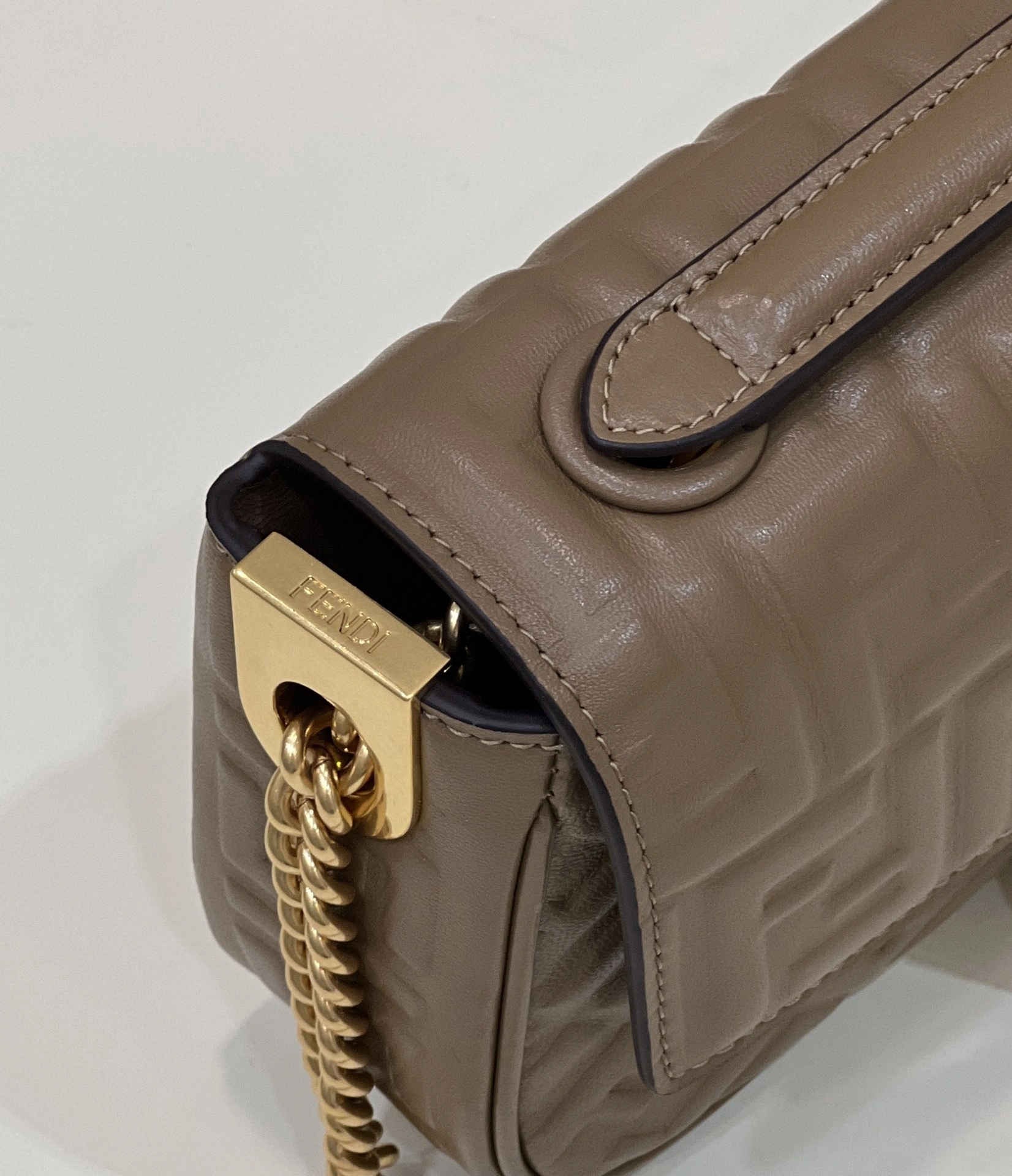 Fendi Satchel Bags Flexible 69795