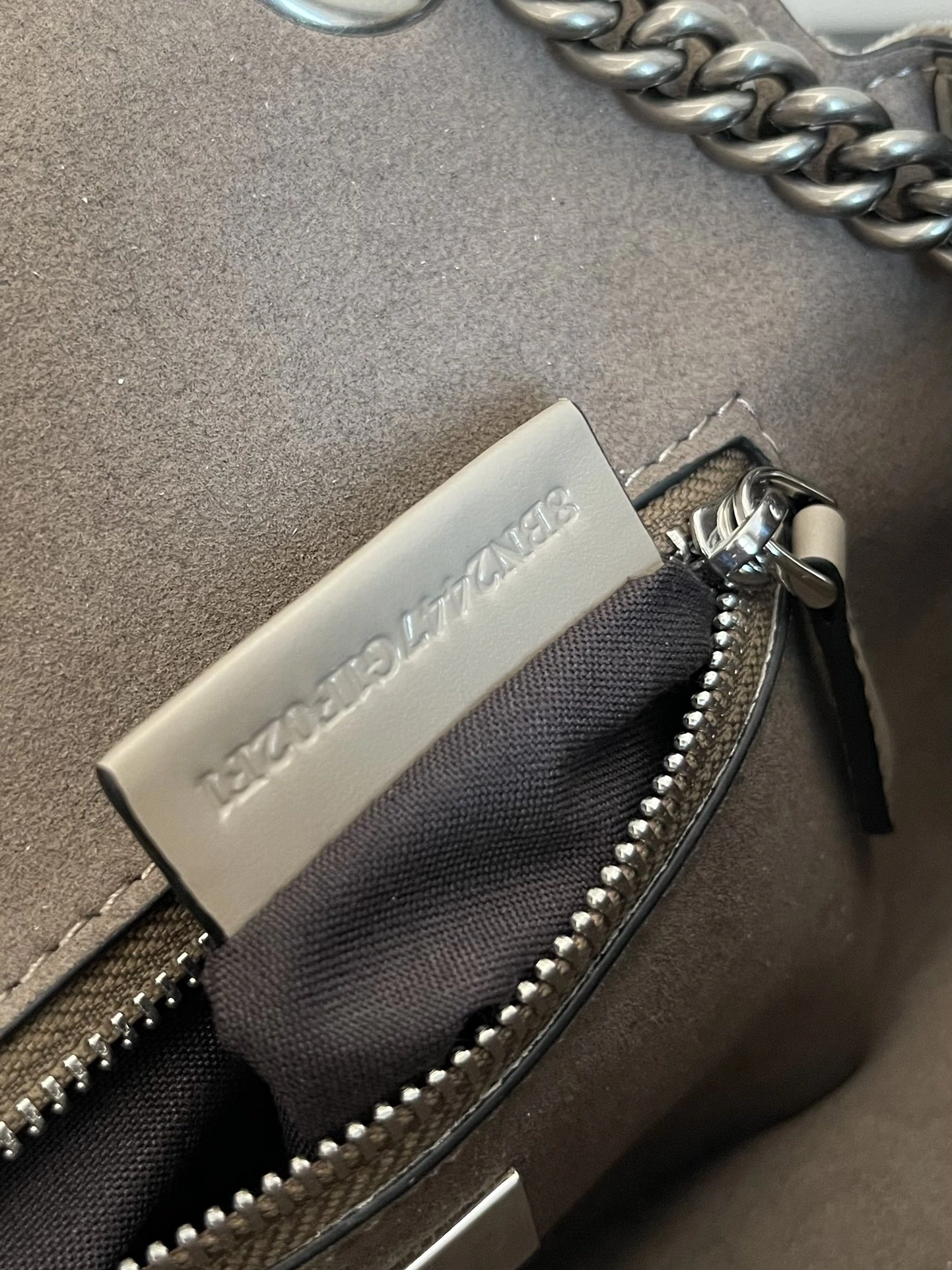 Fendi Satchel Bags ComfortFit 69755