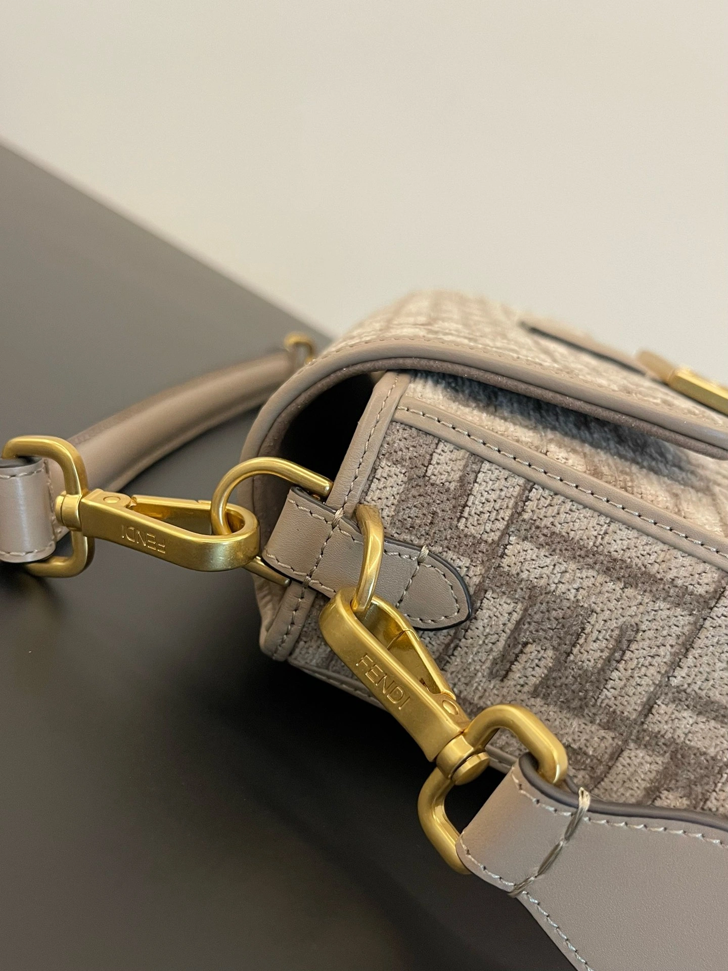 Fendi Satchel Bags Neat 69751