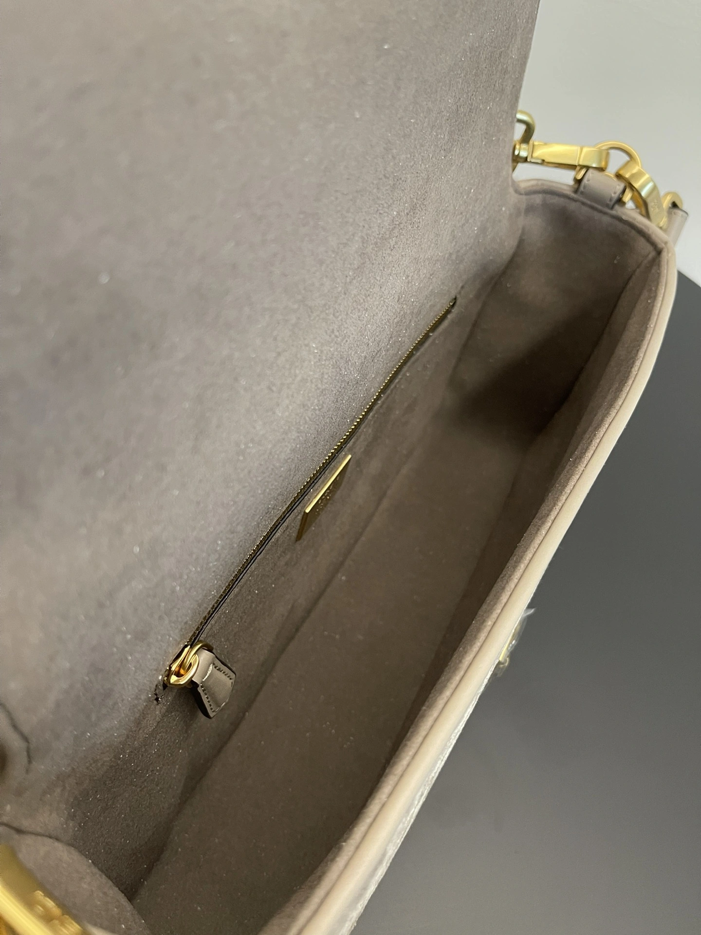 Fendi Satchel Bags Neat 69751