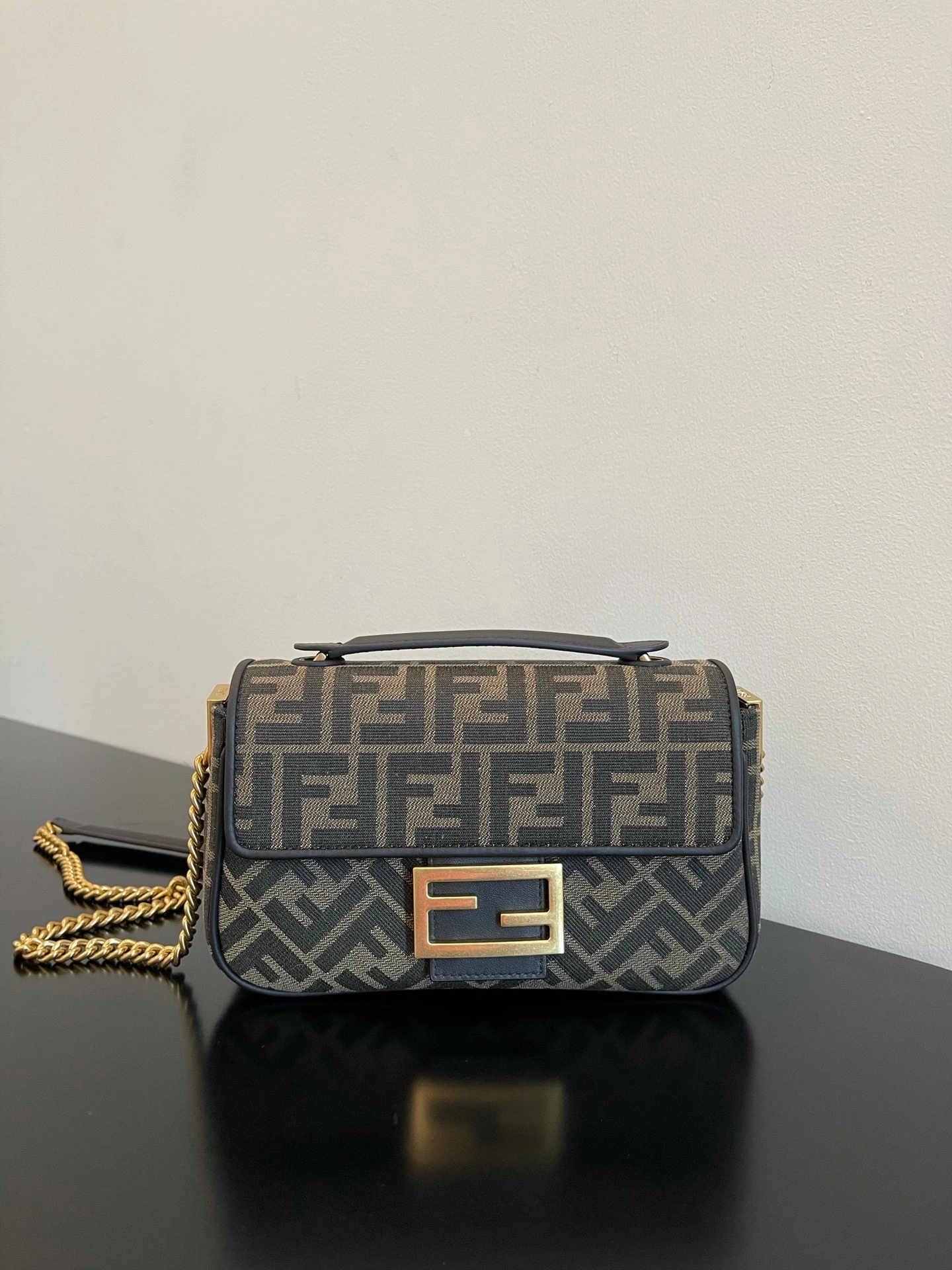 ModernLook Fendi Satchel Bags 69752