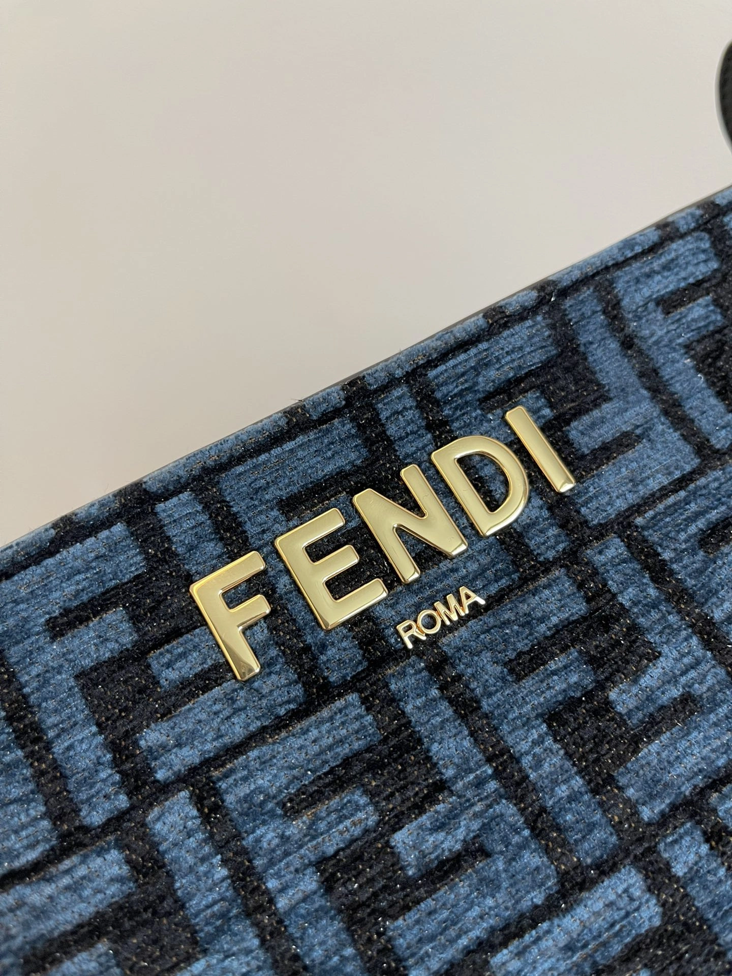 SmoothTexture Fendi Satchel Bags 69791