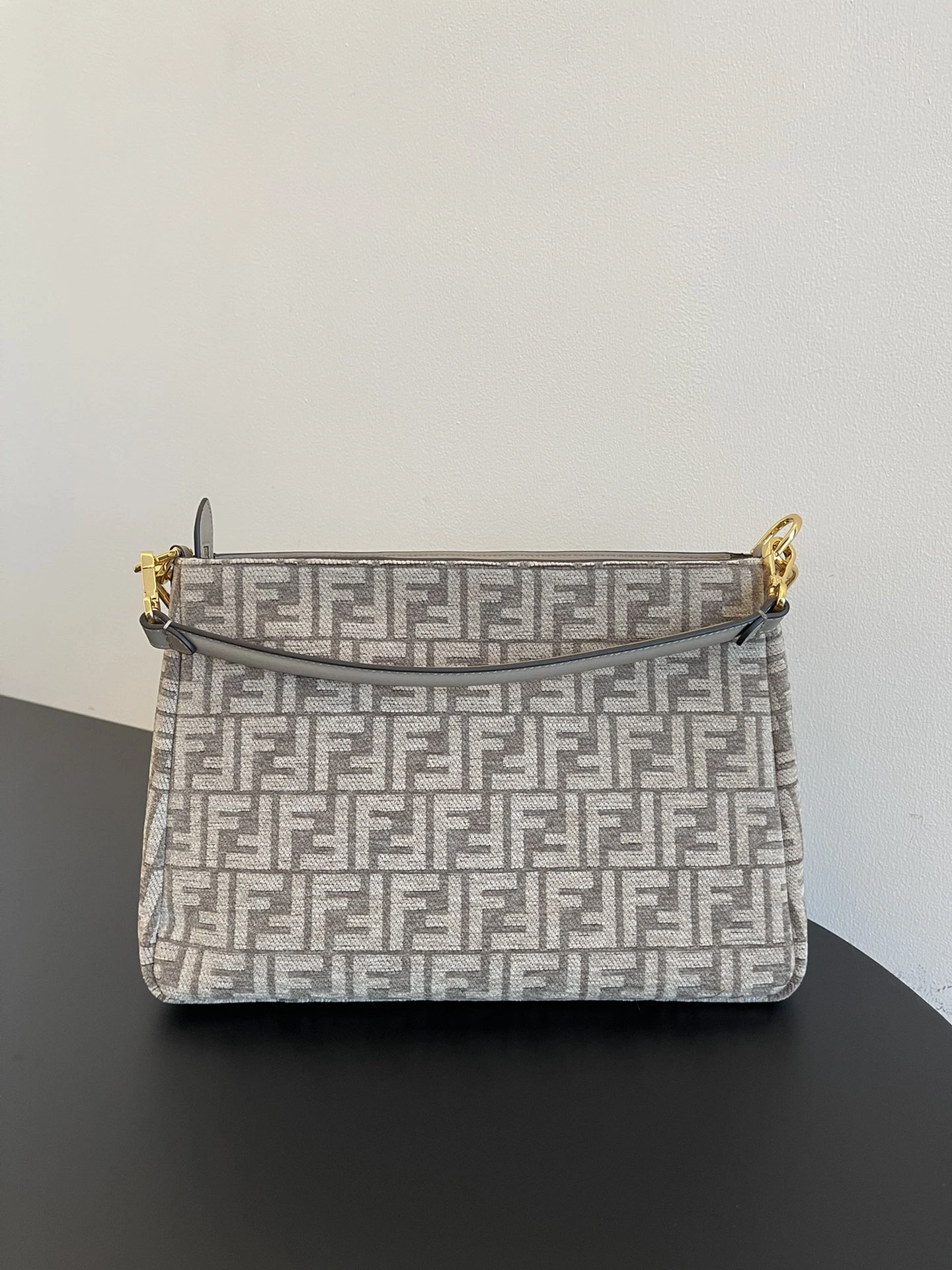 Fendi Satchel Bags Bright 69754