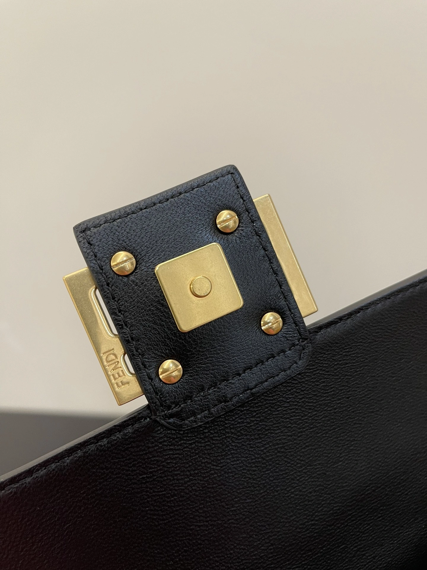 Fashionable Fendi Satchel Bags 69749