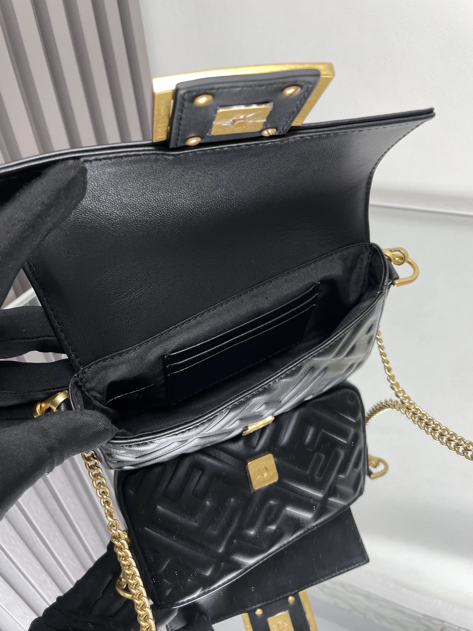 Fendi Satchel Bags Seasonal 69750