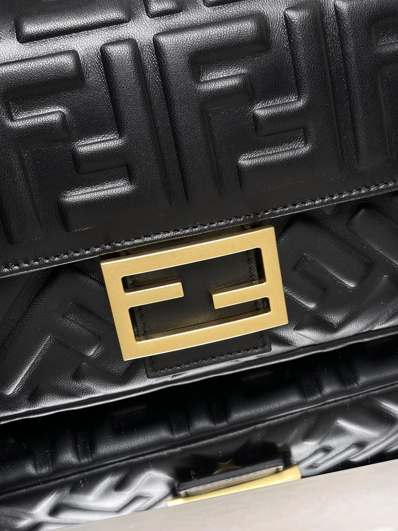 Fendi Satchel Bags MoistureWicking 69744